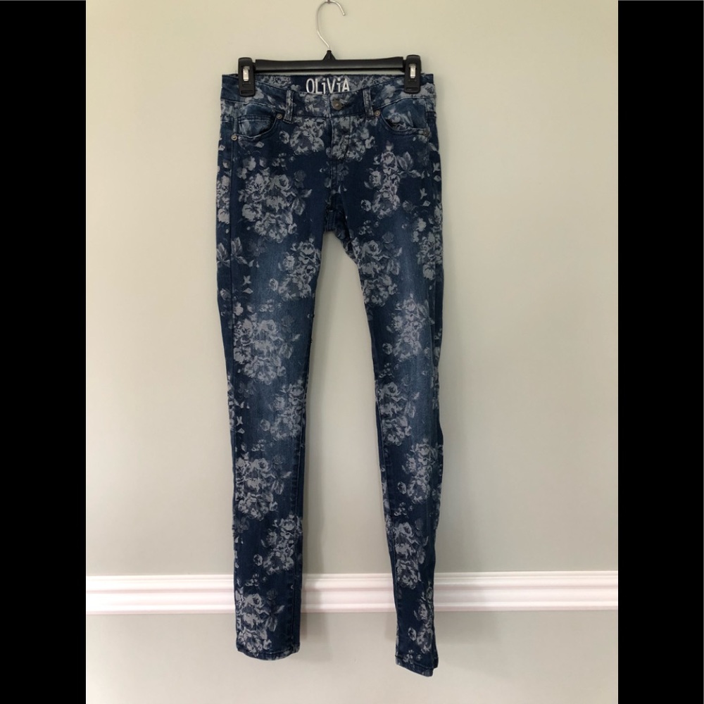 Delia’s ‘Olivia’ Floral Jegging